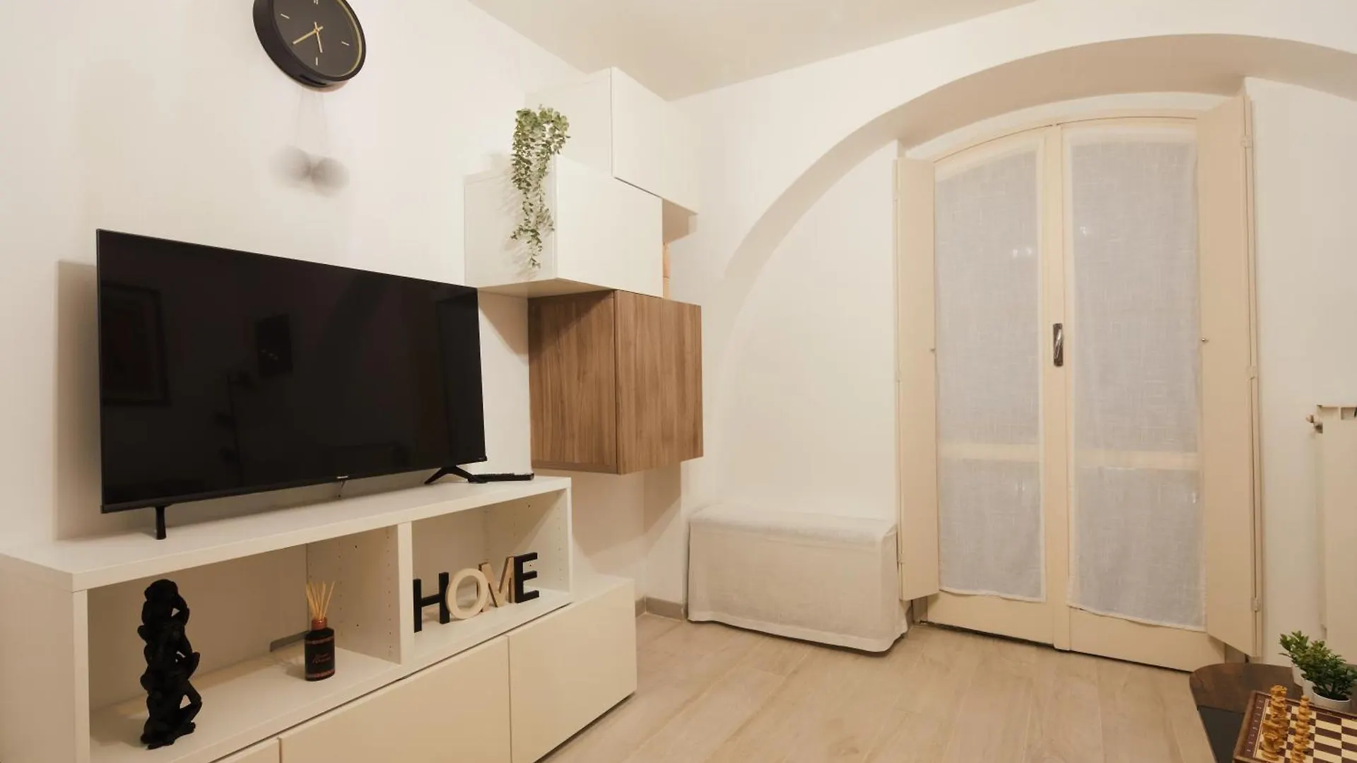 Charme House Navigli Apartment Milan