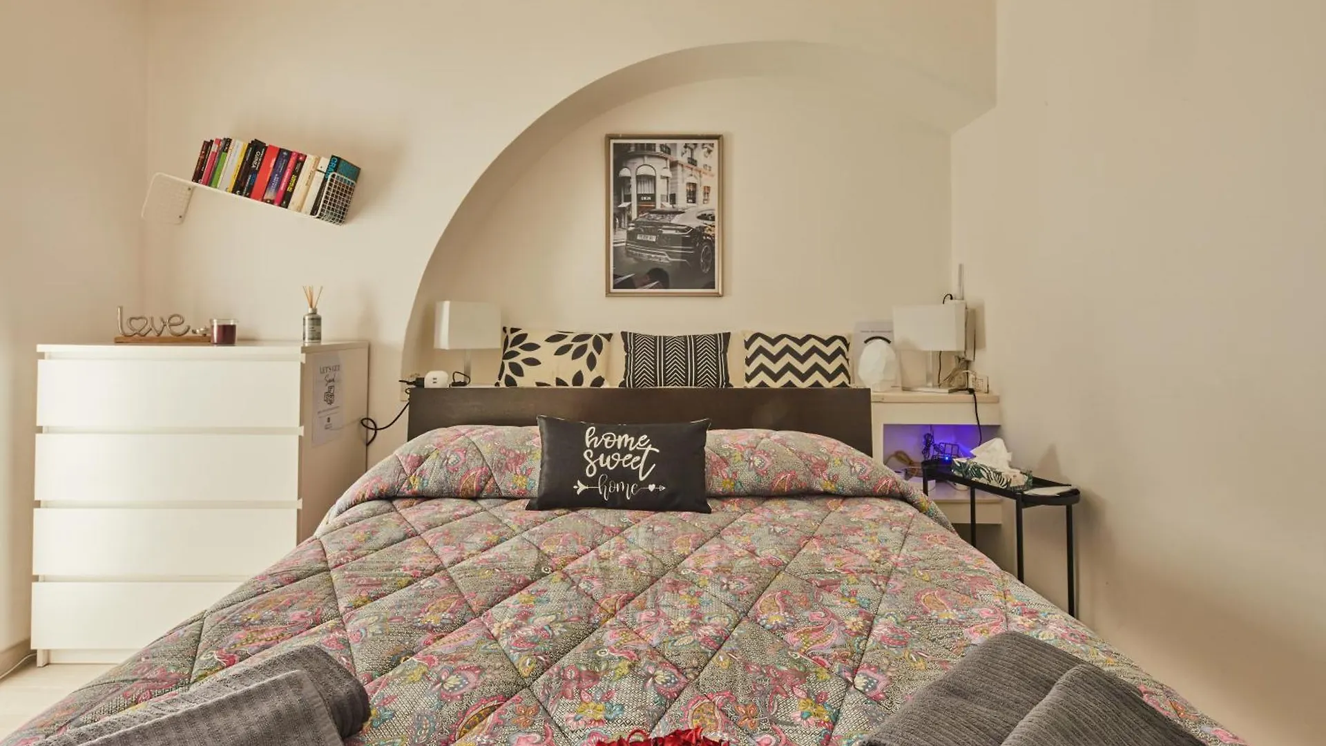 Charme House Navigli Apartment Milan