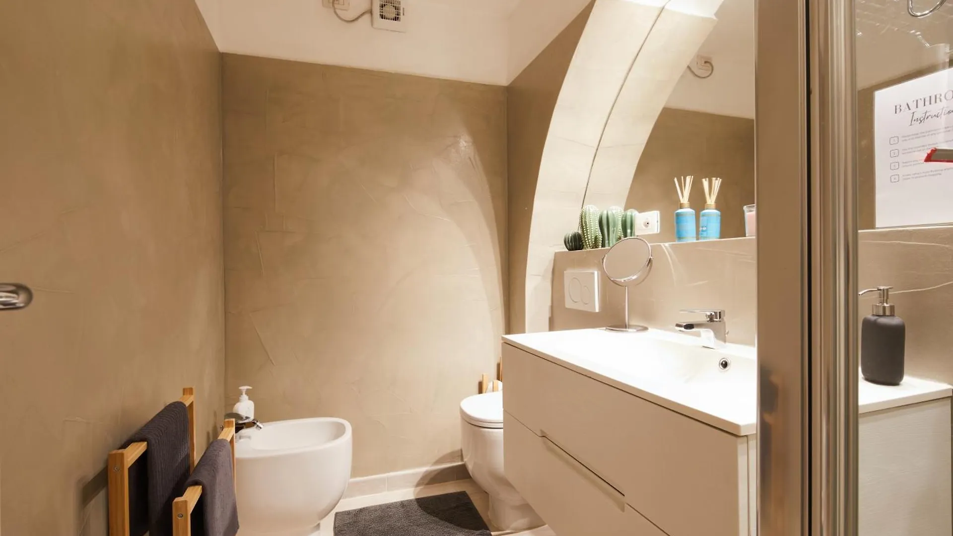 Charme House Navigli Apartment Milan Italy